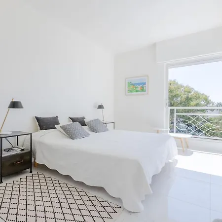 Apartment Upscale 2-br Swimming Pool Sea View *