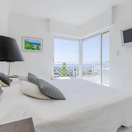 Upscale 2-br Swimming Pool Sea View *