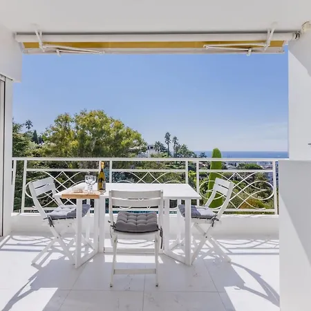 Upscale 2-br Swimming Pool Sea View *
